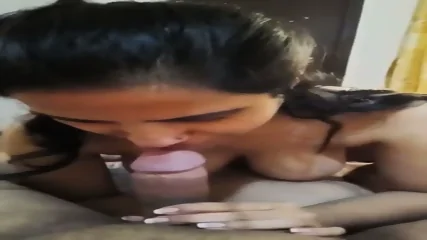Merri Horny Gf Ne Sara Pani Muh Pe Girwaya Or Condom Se Blowjob Liya - Vidéo premium HD - MILF | Jeux de Rue