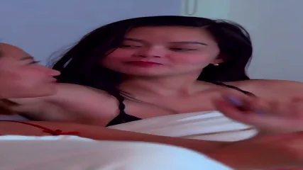 Bawal Na Init (2025) TBONX - Video Porno Gratuite HD | Jeux de Rue