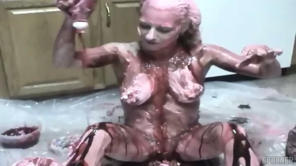 Wild Bitch In Food Fetish Action - Video Porno Gratuite HD | Jeux de Rue