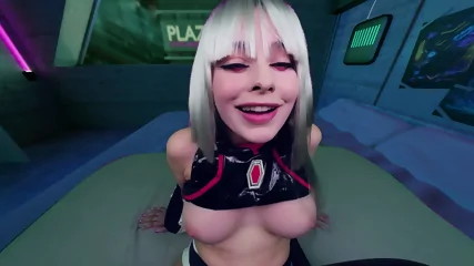 Jewelz Blu - Plaza VR
