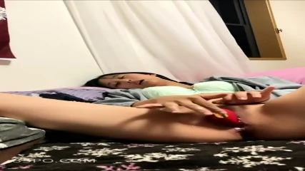 This Video Shows The Entire Process Of A Japanese Perverted Woman Reaching Orgasm - Video Porno Gratuite HD | Jeux de Rue