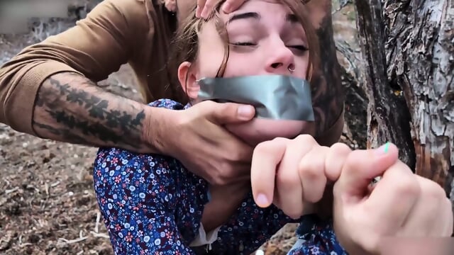 Juniper Ren - Used - Bondage - Videos en HD | Jeux de Rue