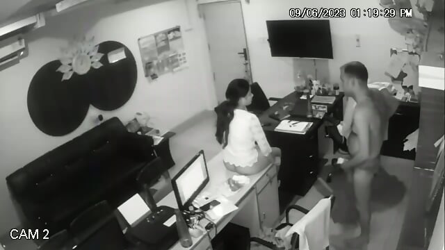 Boss fuck secretary cctv leaked - Video Porno Gratuite HD | Jeux de Rue