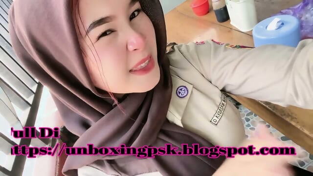 gadis belia smk pengen di entot sepuas nya - Vidéo premium HD - Teen | Jeux de Rue