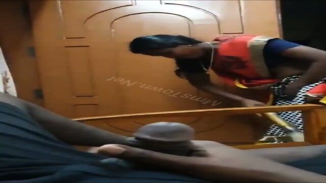 Tharki Guy Flash His Dick " Infront Of Maid Fucking With Owner